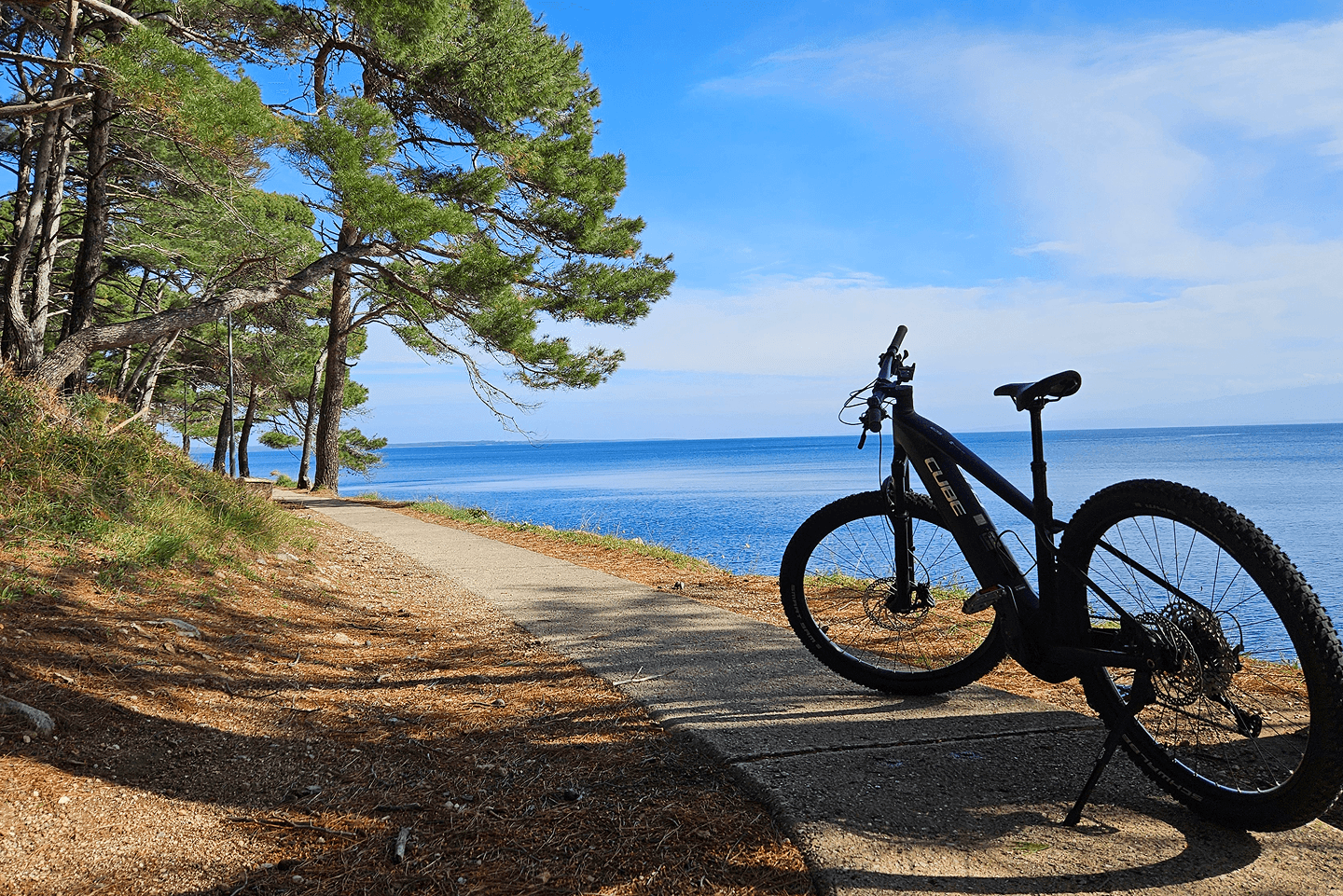 Cube e-bike on a beach